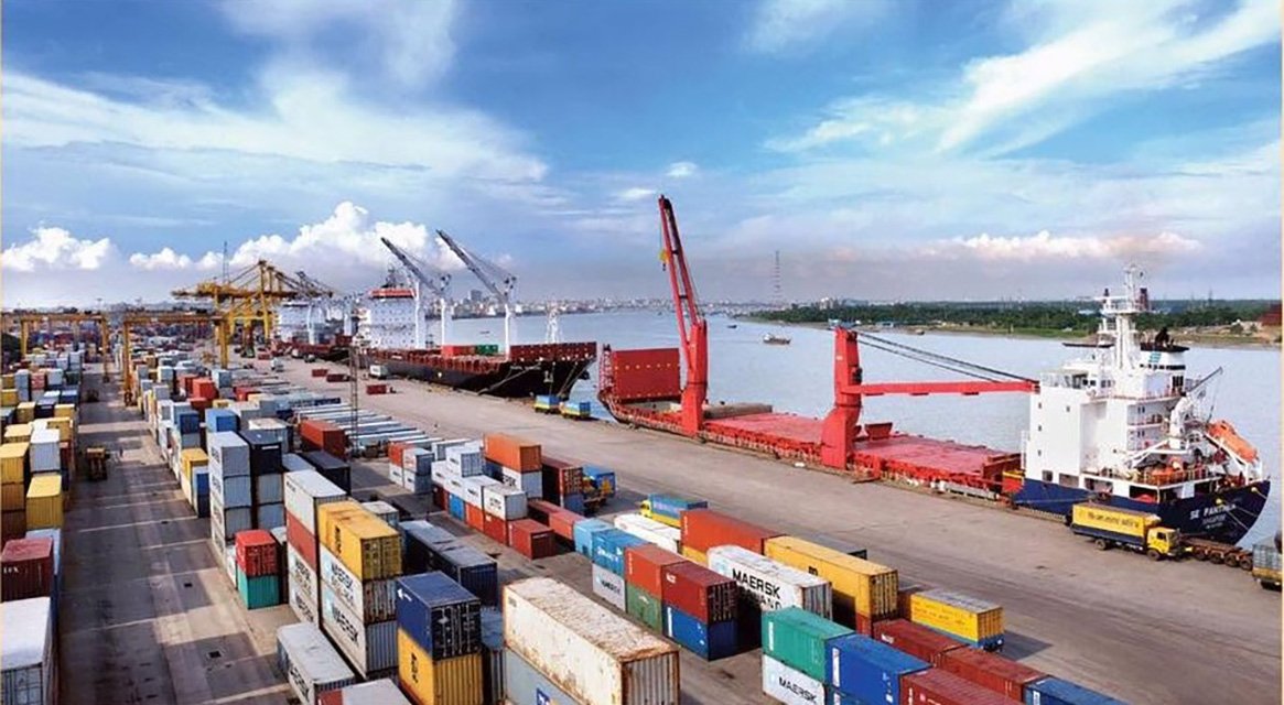 BD Garment Export Growth Slips YoY to -8.3% in May, Eid Holidays Cited as Factor