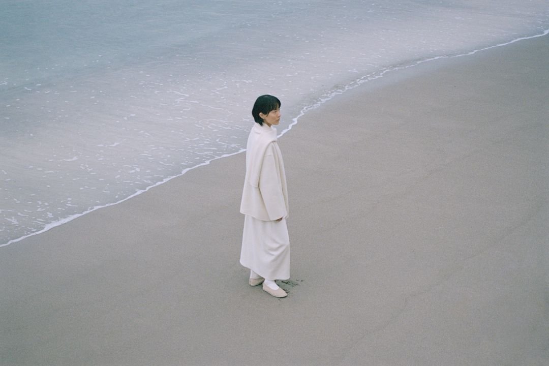 Chinese brand INSIS bets on fabric-first design as it takes “Natural Ease” to European readers