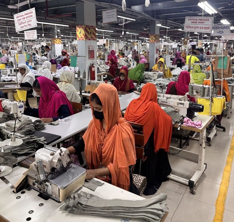Bangladesh widens lead in Coface apparel ranking as US tariffs hit Vietnam hard