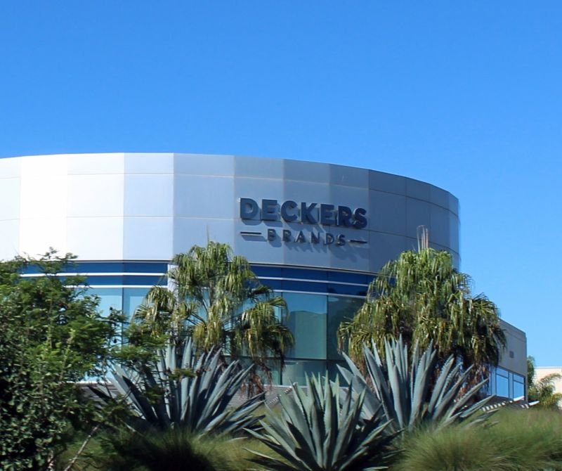 Deckers Q2 FY2027: Record $1.48B Revenue, Guidance Raised on Tariff Refund Boost